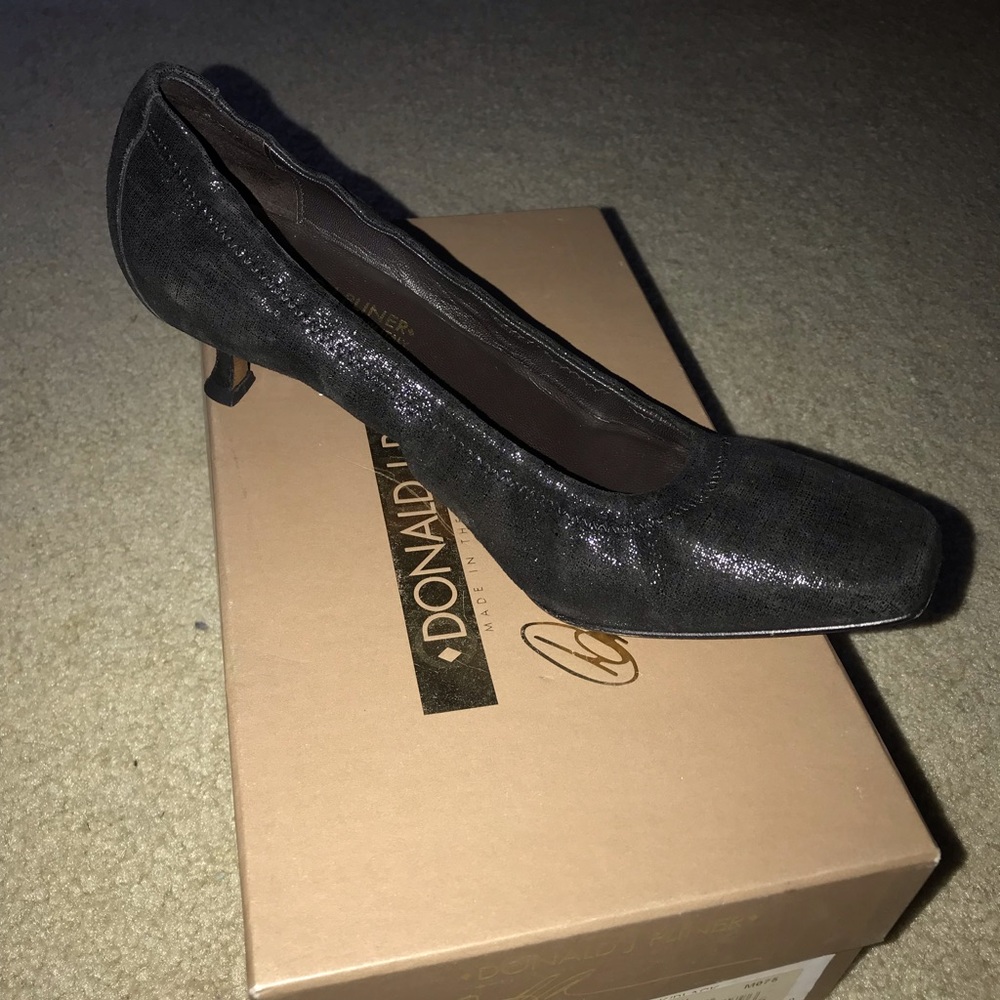 Donald Pliner - Black shimmer kitten heel pumps.